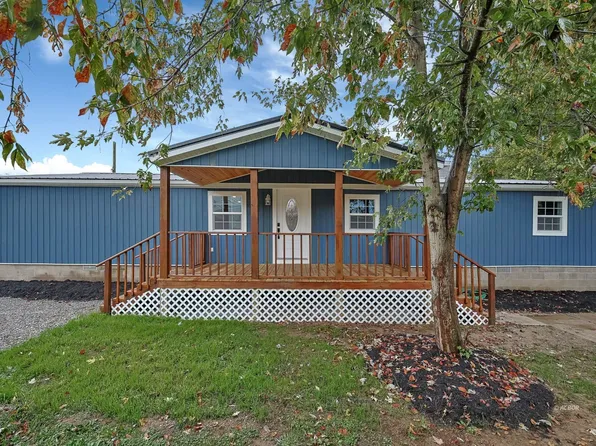 156 Monroe Ave, Chauncey, OH 45719