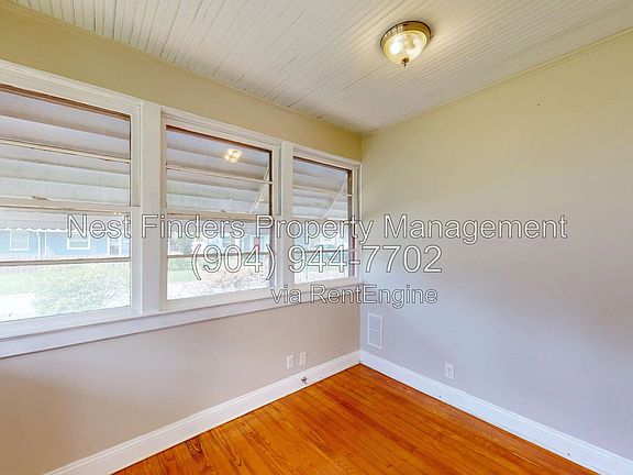 3rd image of 1309 Macarthur St