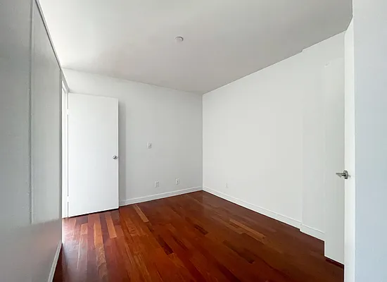 Rented by Kahen Properties | media 25