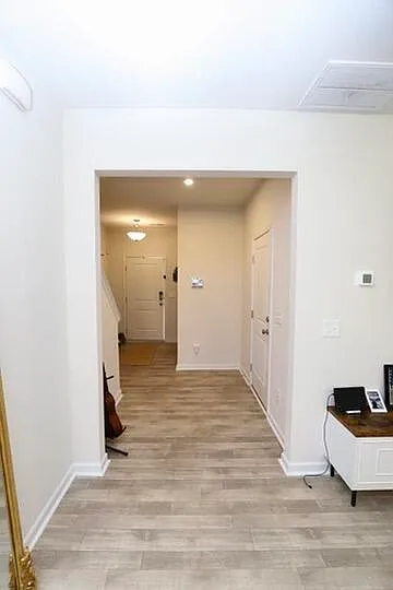 1049 Crescent Moon Loop — Photo 24