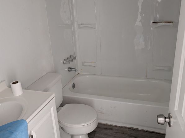 4405 Barnett St APT B