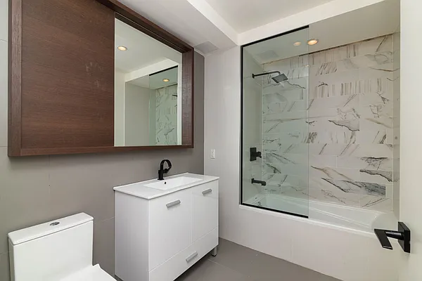 Rented by Nooklyn NYC LLC | media 34