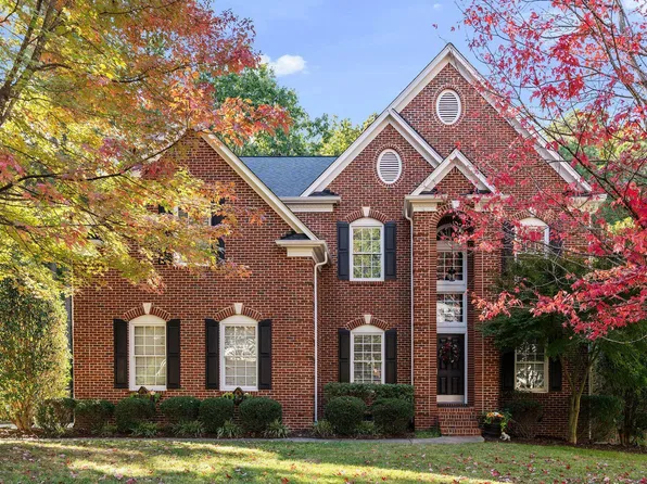 207 Wedgemere St, Cary, NC 27519