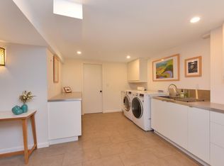 33 Bayside Ave #1, Port Washington, NY 11050