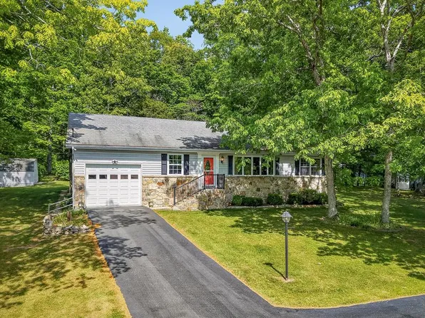 205 Kings Down Dr, Fairfield Glade, TN 38558