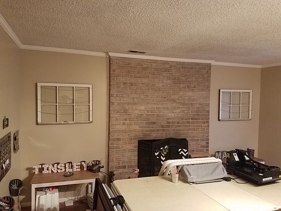 Den|Living Room|Craft Room