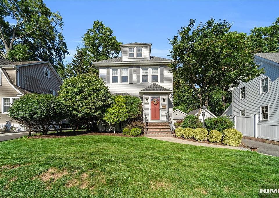 1st image of 37 Kensington Ave