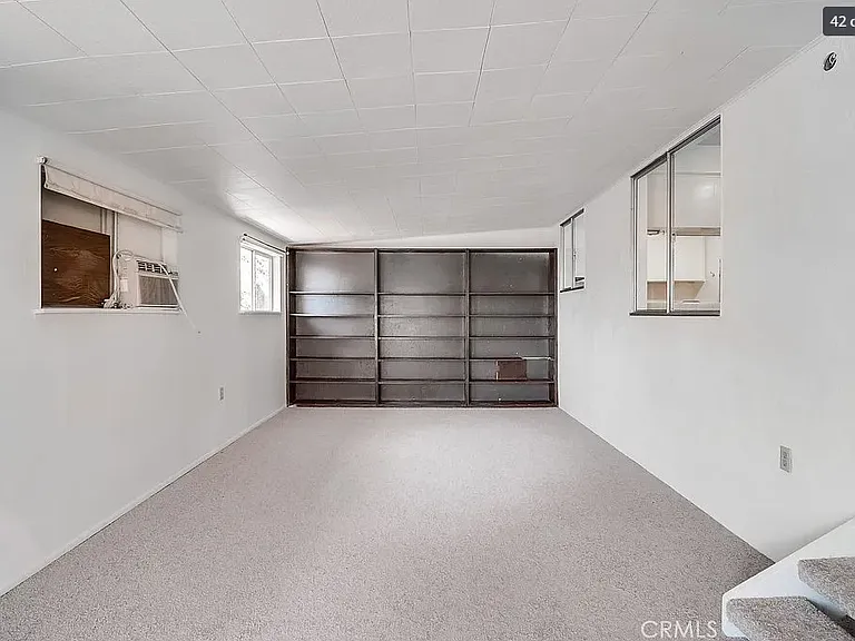 6310 Avenue De Palma — Photo 29
