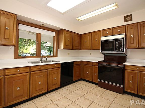 2nd image of 513 W Wynder Mere Ct
