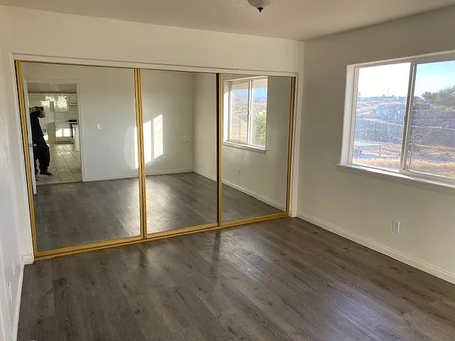 18616 Verano St — Photo 5