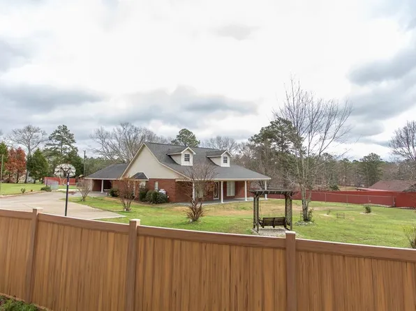 154 Adkins Rd, Wetumpka, AL 36092