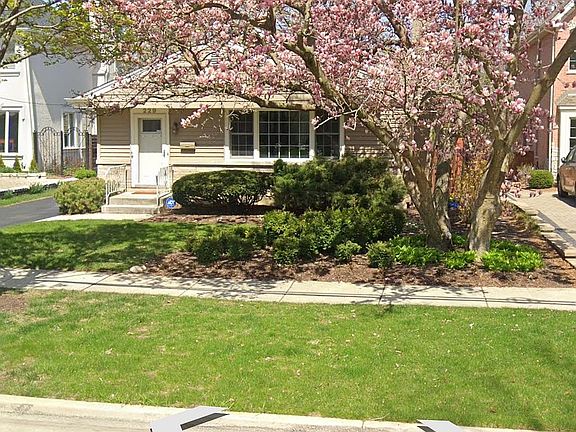3rd image of 229 Fuller Rd