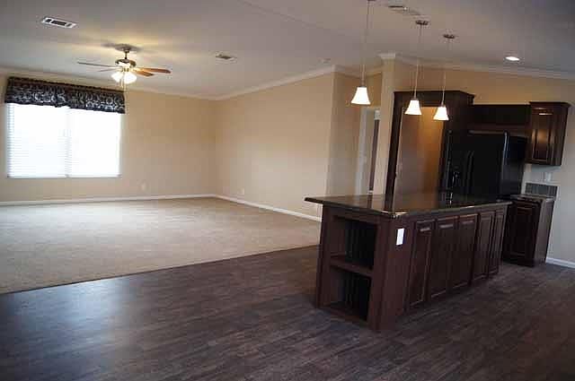 1st image of 805 Great Plains St