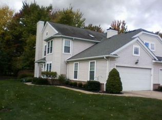 2730 Wyndgate Ct #2730, Westlake, OH 44145