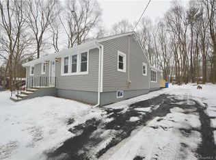 33 Capitol Dr, Shelton, CT 06484