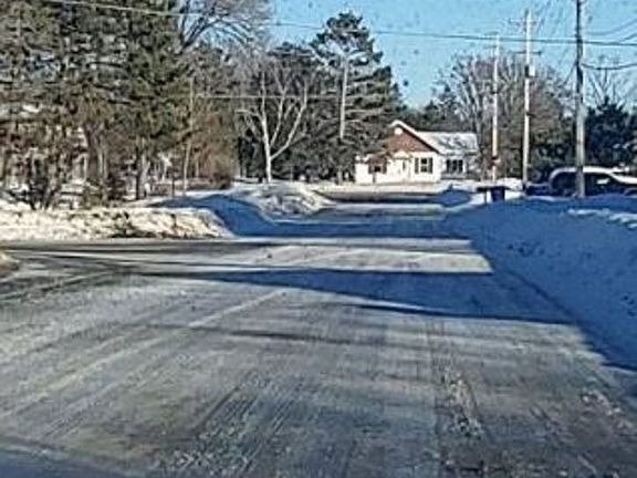 Exterior Neighborhood (street photo)