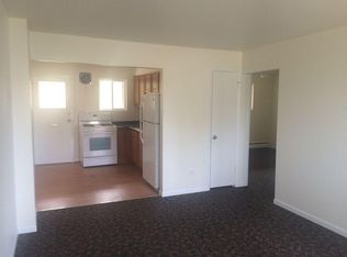 601 Hill St APT 3, Waukegan, IL 60085