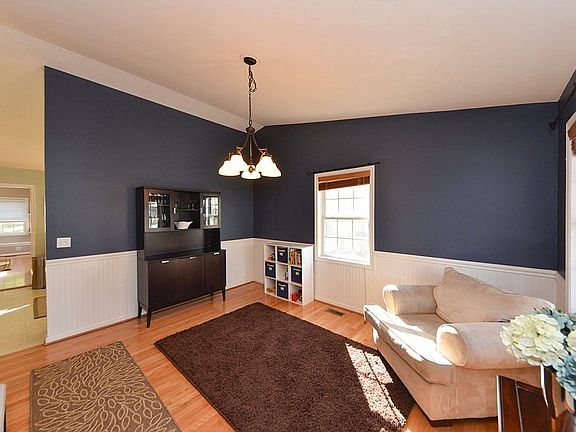 2nd image of 7709 Lunceford Ln