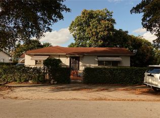 Stephen Manor, Miami, FL 33150