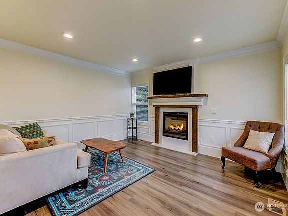 2nd image of 1048 S Director Street