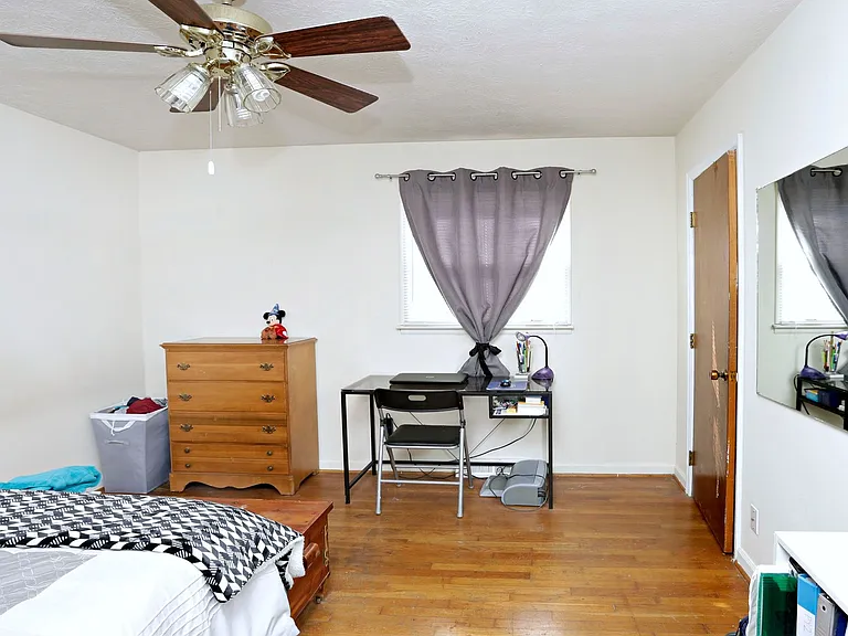 1340 Royalty Ct — Photo 8