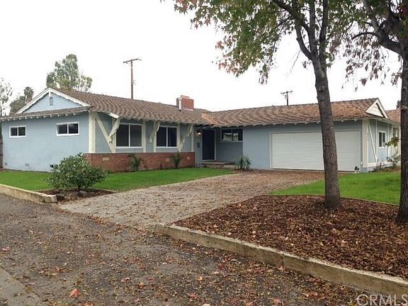 2nd image of 925 E Wanamaker Dr
