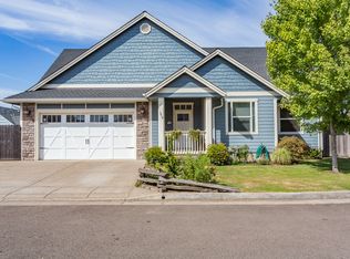 1018 Turtledove Loop, Lebanon, OR 97355