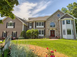 112 Thorndike Street, Dunstable, MA 01827