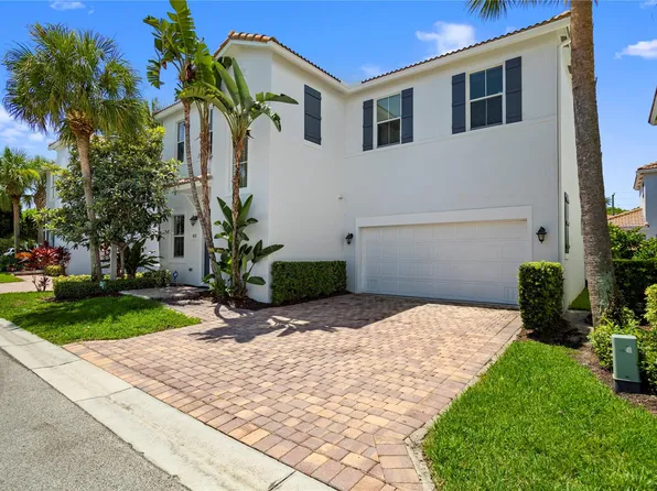 450 Greensboro Way, Boynton Beach, FL 33435