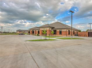 3928 W Tecumseh Rd, Norman, OK 73072