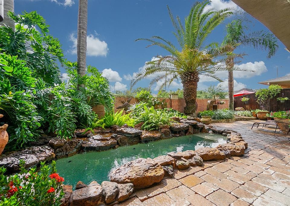1st image of 13523 Ashoglen Ln