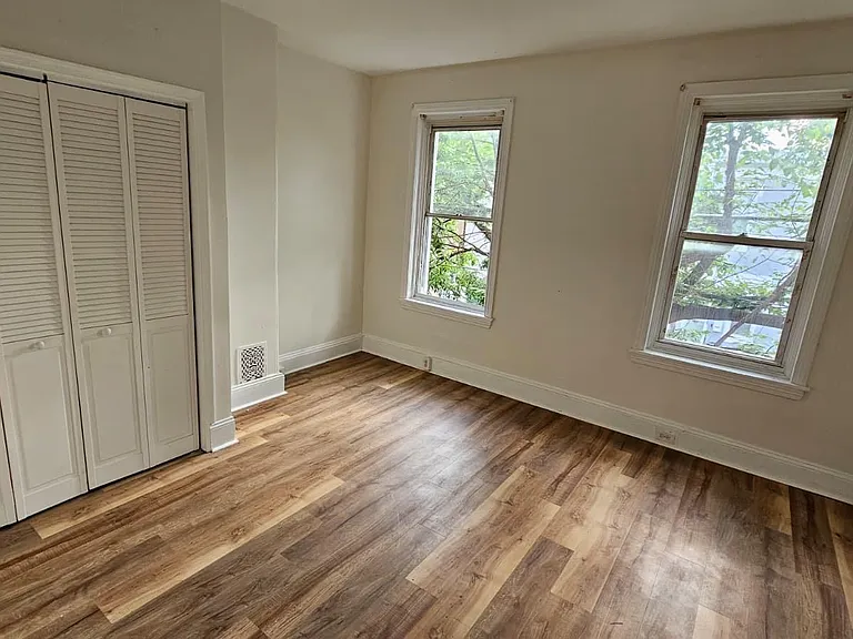 2519 N Lawrence St — Photo 10