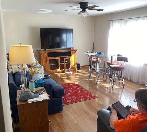 3rd image of 453 Lee Highlands Blvd