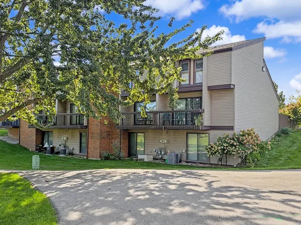 5209 S 13th STREET #M, Milwaukee, WI 53221