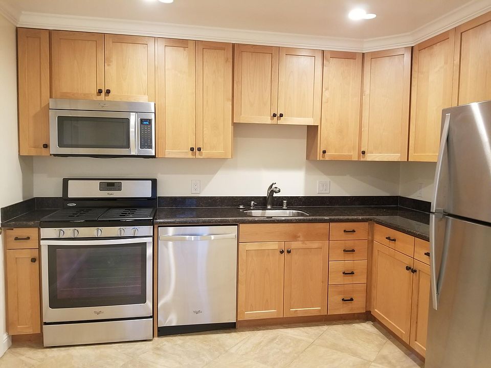 1st image of 673 Hillside Blvd #2