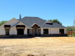 2500 Lime Ct, Burleson, TX 76028