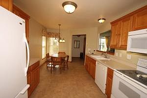 3rd image of N57W24091 N Sycamore Cir