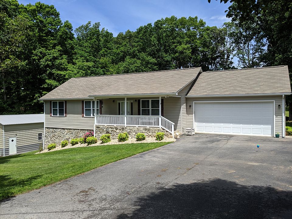 1st image of 50 Stripers Ln