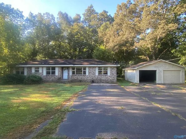186 Opal St, Crossville, AL 35962