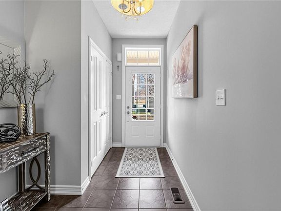 3rd image of 4165 Upper Middle Rd #17