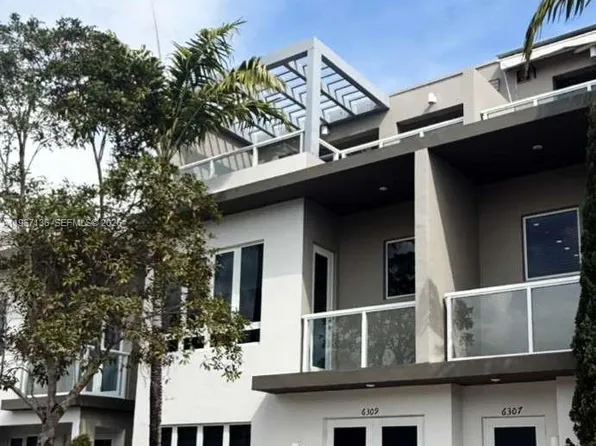 6309 NW 104th Path, Doral, FL 33178