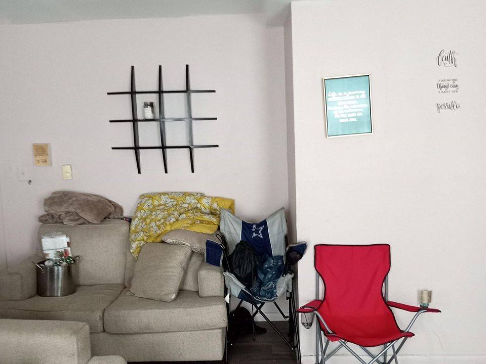 2nd image of 115 Philadelphia Ave APT 2