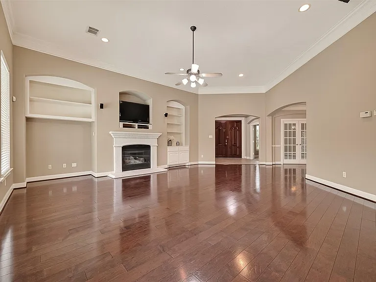5934 Solar Point Ln — Photo 11
