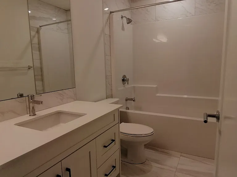 400 Auburn Meadows Cmn SE #406 — Photo 4