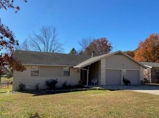 913 Quail Ave, Harrison, AR 72601