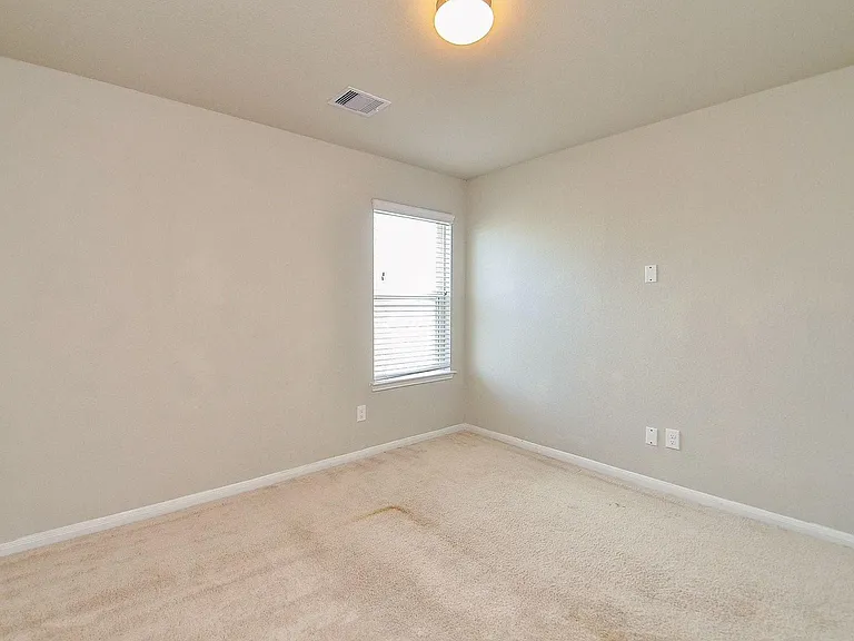 5443 Grand View Dr — Photo 14