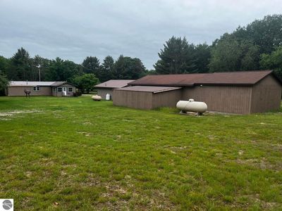 8700 N Higgins Lake Dr, Roscommon, MI, 48653