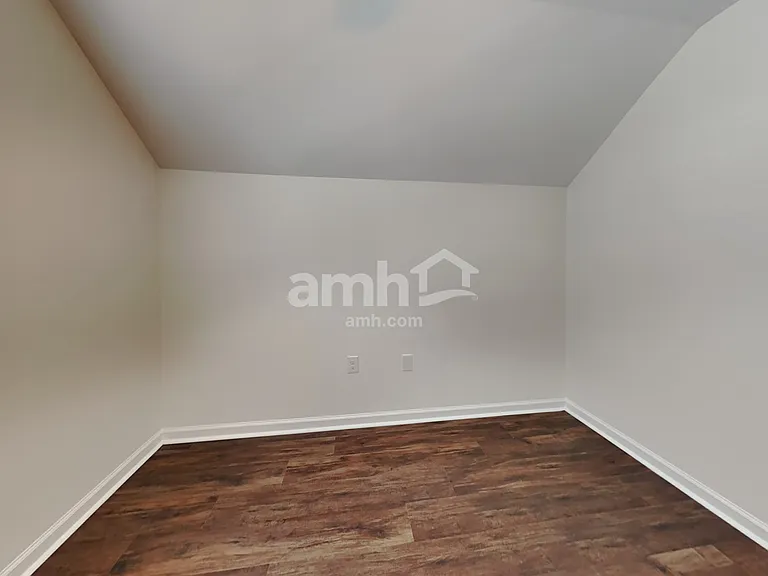 455 Sunbury Dr — Photo 16