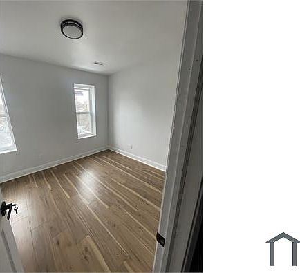 2nd image of 1210 W Dauphin St #1