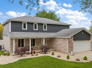 11030 Granite Dr, Mokena, IL 60448